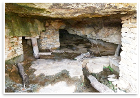 Θορικός: Το αρχαίο θέατρο, εισόδος στοάς 